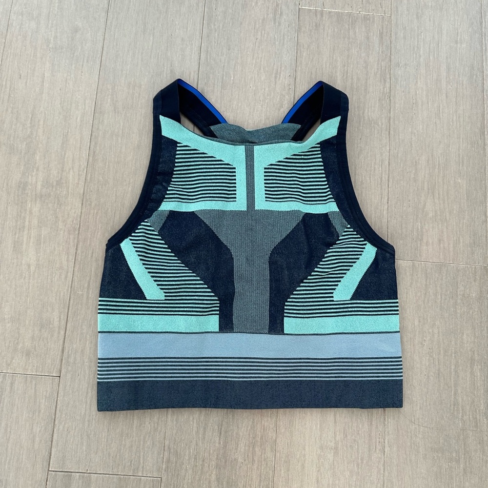 LNDR sports bra